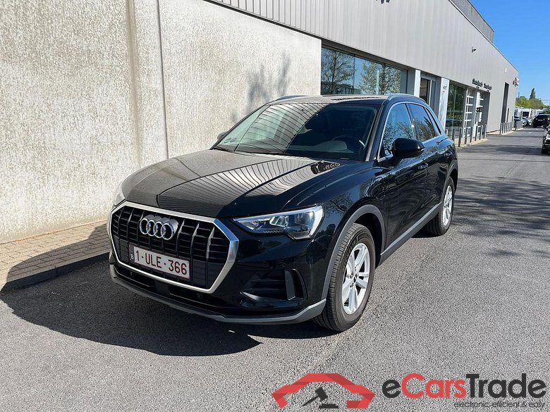 AUDI Q3 PHEV Audi Q3  Attraction 45 TFSI e  180(245) kW(pk) S tronic #1
