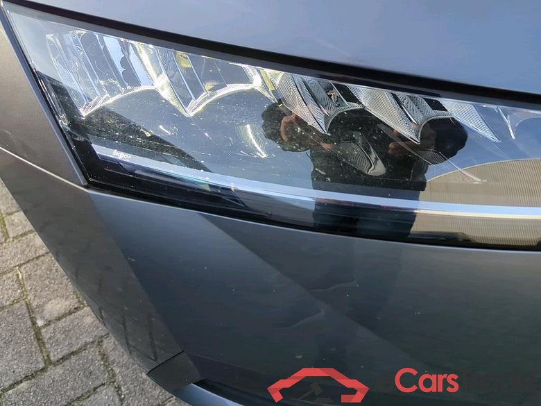 SKODA Octavia Combi 81 kW #4