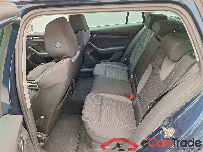 Skoda, Octavia Combi '20, Skoda Octavia Combi 2.0 CRTDI 85kW Ambition 5d #4