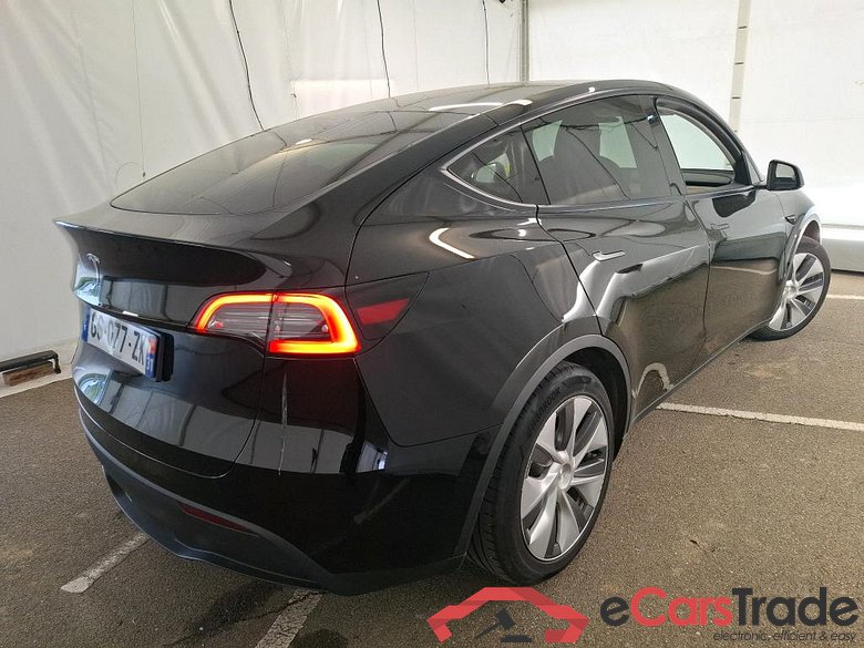 TESLA Model Y / 2021 / 5P / SUV RWD #4