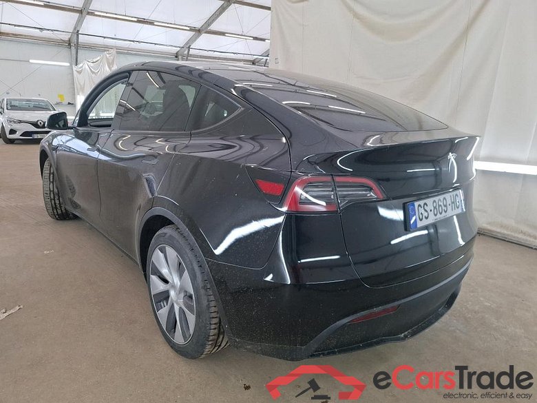 TESLA Model Y / 2021 / 5P / SUV RWD #3