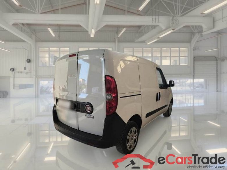 FIAT DOBLÒ CARGO / 2014 / 4P / VETT. FURGONATA CH1 LOUNGE 1.6 MJET 105CV E6D-F SeS #2