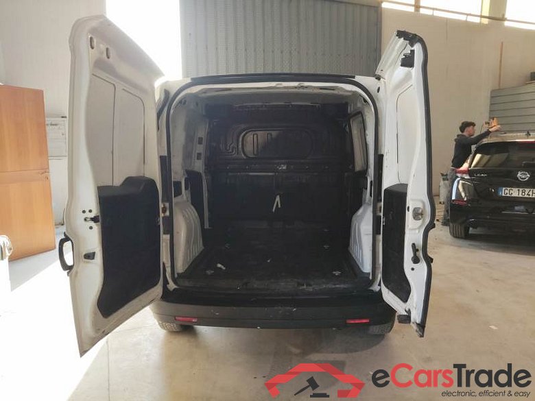 FIAT DOBLÒ CARGO / 2014 / 4P / VETT. FURGONATA CH1 LOUNGE 1.6 MJET 105CV E6D-F SeS #5