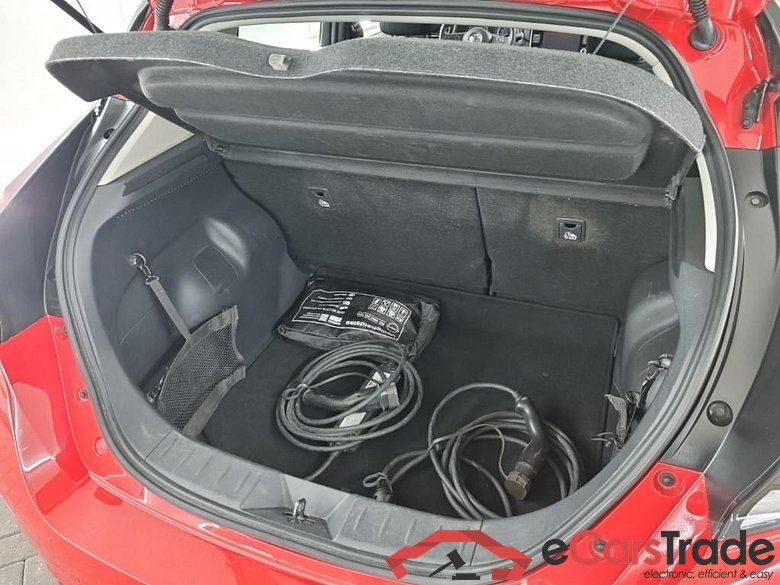 NISSAN LEAF ACENTA 40kWh 5D #5