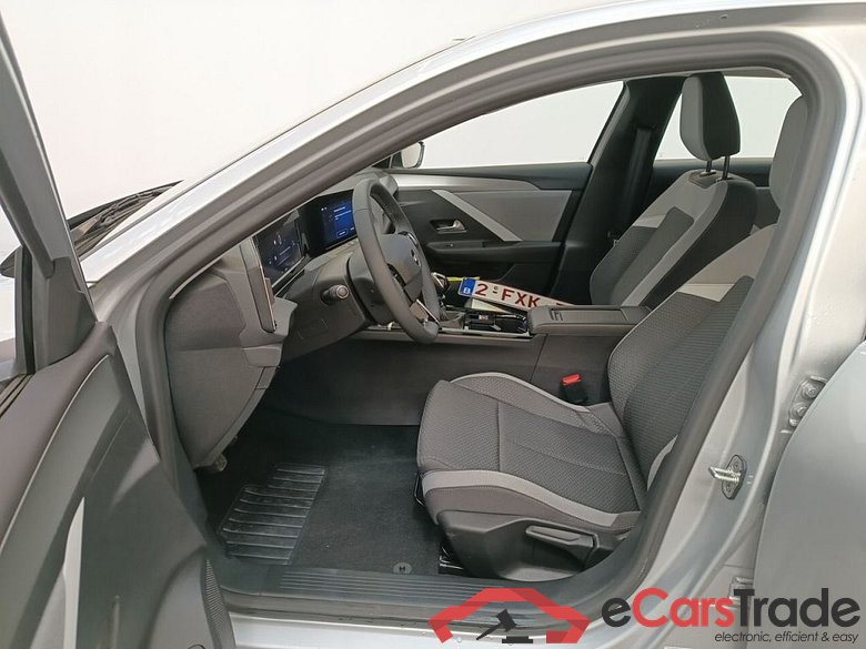 Opel Astra Sports Tourer 1.2 Turbo 81kW S/S Edition 5d #3