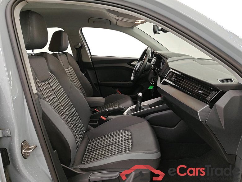 Audi A1 Sportback 25 TFSI Pro Line 5d #3