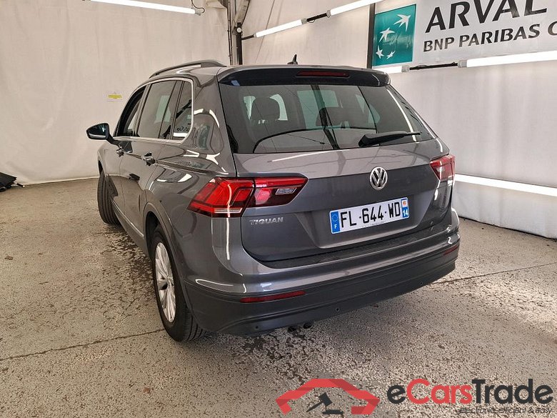 VOLKSWAGEN Tiguan 5p SUV 2.0 TDI 150 DSG7 Confline Bus #2