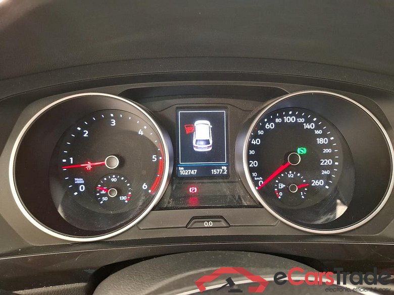 VOLKSWAGEN Tiguan 5p SUV 2.0 TDI 150 DSG7 Confline Bus #6