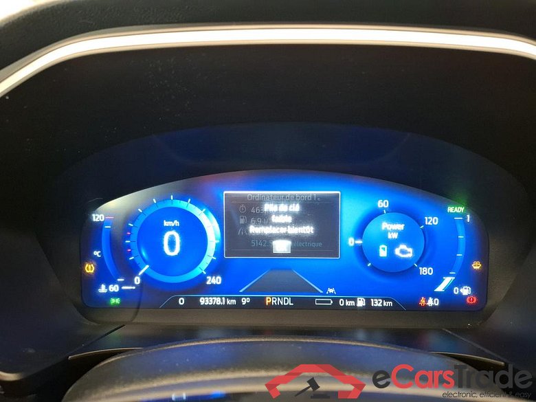 FORD Kuga / 2019 / 5P / SUV 2.5 Dur 225 hybrid PHEV Pshift Titanium #6