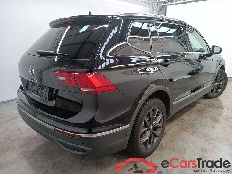 Volkswagen Tiguan Allspace 2.0 TDI DSG Life 5d #2