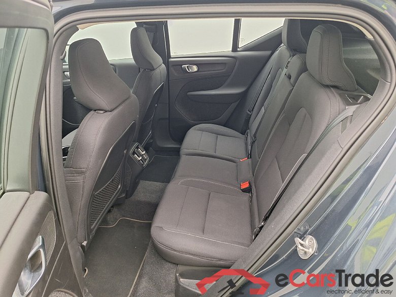 Volvo, XC40 '17, Volvo XC40 T2 Momentum Pro 5d #4