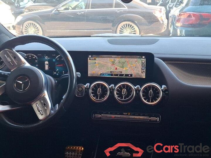 Mercedes GLA 200d AMG Aut. Pano LED-Multibeam Widescreen Ambient Navi Sport-Leather KeylessGo Camera 360 Klima PDC ... #6