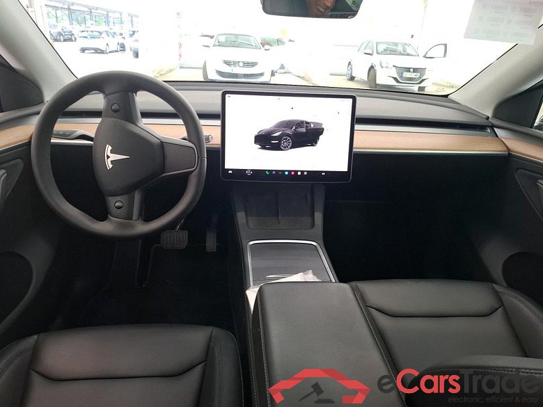 TESLA Model Y / 2020 / 5P / SUV Grand Autonomie Dual Motor AWD #6
