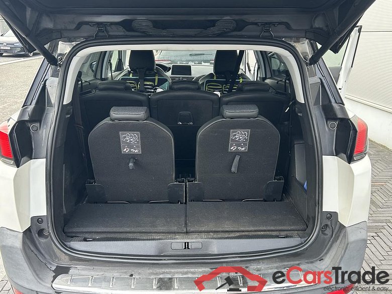 PEUGEOT 5008 1.2 PureTech Allure #4
