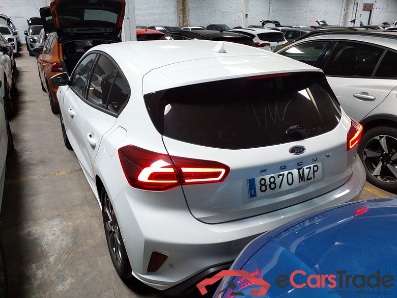 FORD Focus Berlina 1.0 Ecoboost 114KW 155CV S6.2 AutomÃ¡tico ST-LINE X(Winterpack) #2