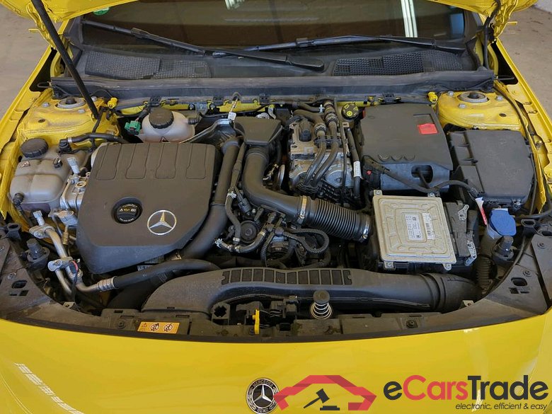 MERCEDES-BENZ A-Klasse A 250 e 8G-DCT AMG Line 5d 118kW #6