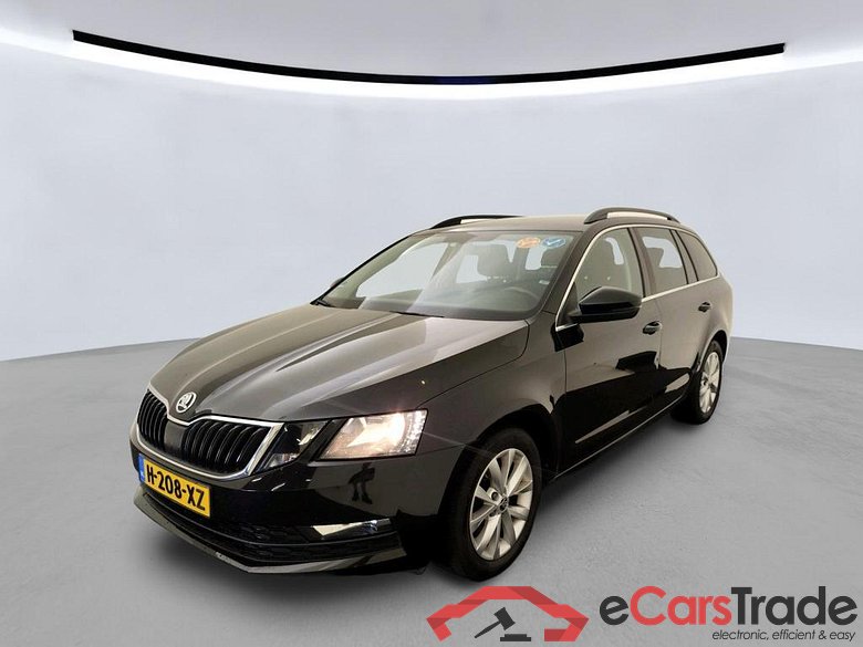 SKODA Octavia Combi 110 kW #1