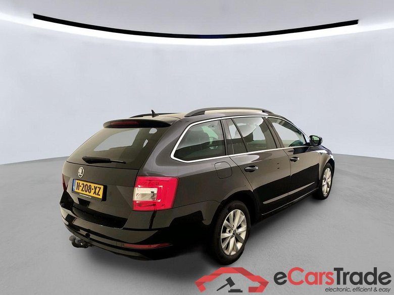 SKODA Octavia Combi 110 kW #5