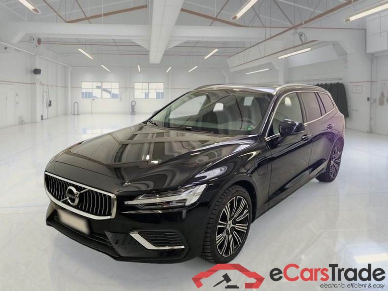 VOLVO V60 / 2019 / 5P / STATION WAGON T6 PLUG-IN AWD AUTOM.INSCR.EXPR.