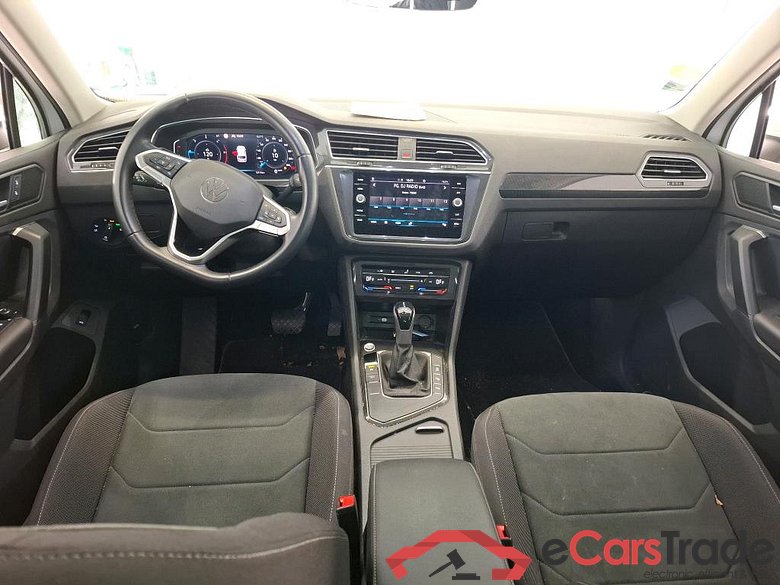 VOLKSWAGEN Tiguan / 2020 / 5P / SUV 2.0 TDI 150 DSG7 Elegance #5