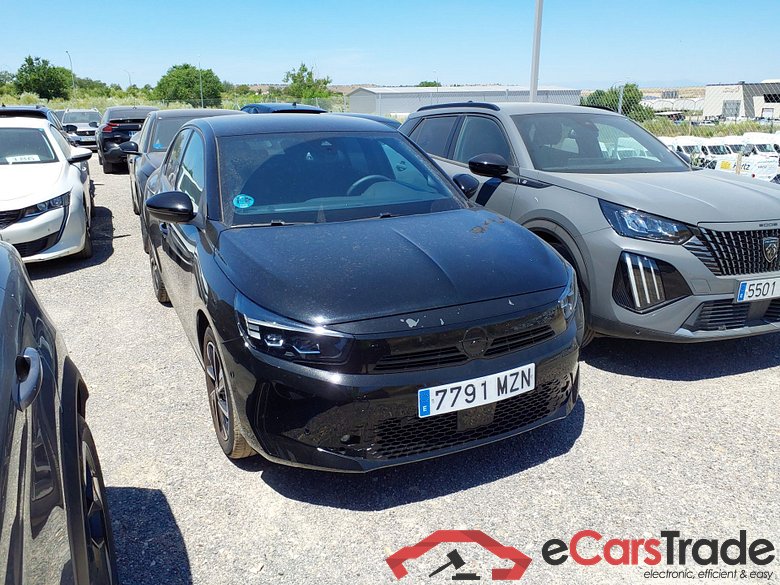 OPEL Corsa 1.2T XHL MT6 S/S 100 CV (74kW) Manual GS(Winterpack)