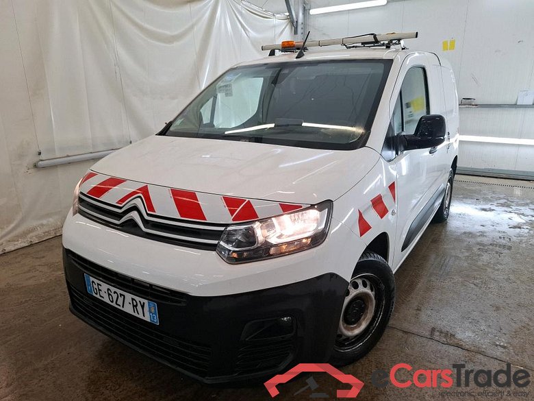 Berlingo Fourgon Club M 1000 1.2 PureTech 130CV BVA8 E6d / GARANTIE STELLANTIS 10 ANS VOIR PHOTO 2