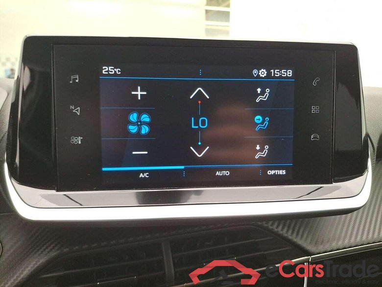 PEUGEOT 208 1.2 PureTech Allure #6