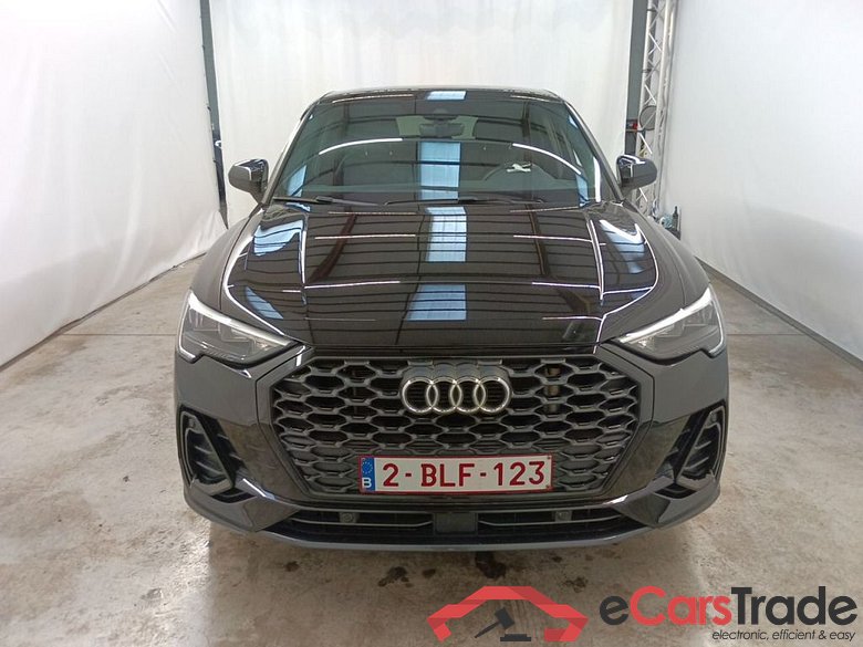 Audi Q3 Sportback 45 TFSI e S tronic S Line 5d #5