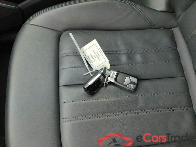 AUDI Q5 - 2021 50 TFSIe 265hp Quattro PHEV Advanced S tronic 5d #4