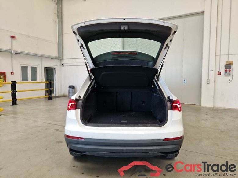 AUDI Q3 / 2018 / 5P / SUV 35 TDI S TRONIC BUSINESS #5