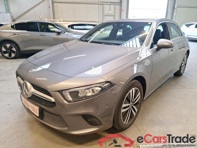 MERCEDES-BENZ CLASS A (W177) A 250 e PHEV Business Solution