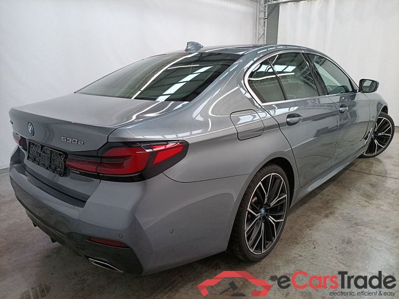 BMW 5 - 2020 530eXAS 184hp PHEV 4d ///M-Sportkit (total options: 19,576 Ex.Vat) #2