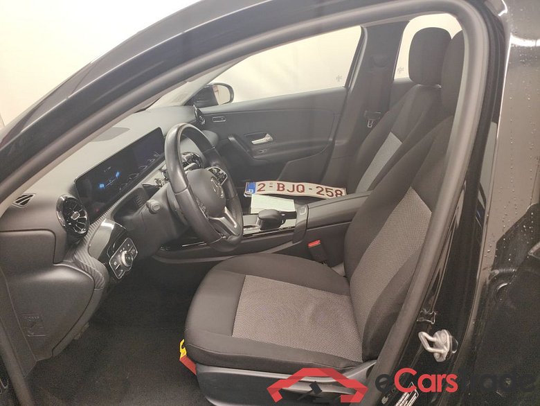 Mercedes-Benz A-Klasse Limousine A 180d Business Solution Aut. 4d #3