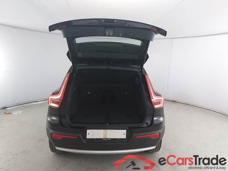 VOLVO XC40 / 2021 / 5P / SUV B3 AUTOMATICO CORE #5