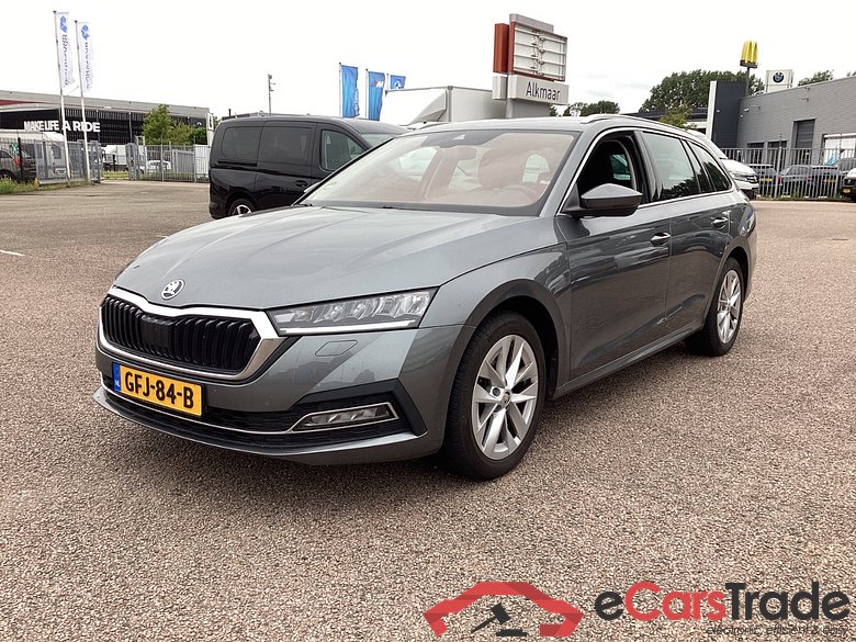SKODA OCTAVIA COMBI 1.0 TSI Bns Ed. Plus