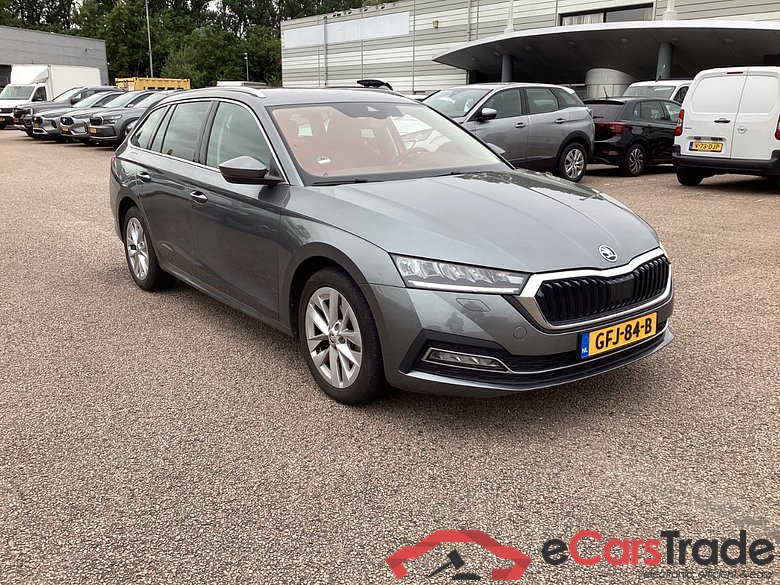 SKODA OCTAVIA COMBI 1.0 TSI Bns Ed. Plus #2