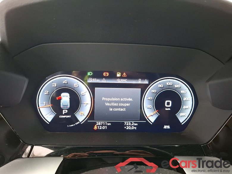AUDI A3 Sportback / 2020 / 5P / Berline 35 TFSI 150 MHEV S Tronic Design Luxe #6