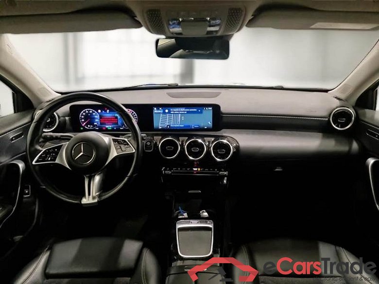 MERCEDES-BENZ CLASSE A / 2022 / 5P / BERLINA A 250 E PLUG-IN AT ADVANCED PROGRESSIVE #3
