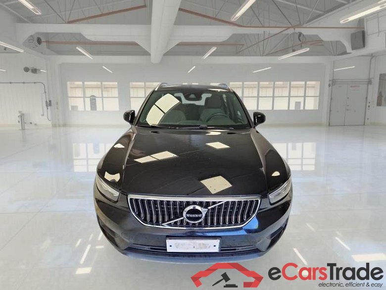 VOLVO XC40 / 2017 / 5P / SUV T5 PLUG-IN HYBRID AUTO RECH INSCRIP EXPR #6