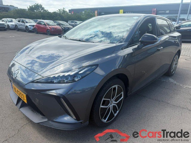MG MG4 Luxury 64 kWh 204 hp