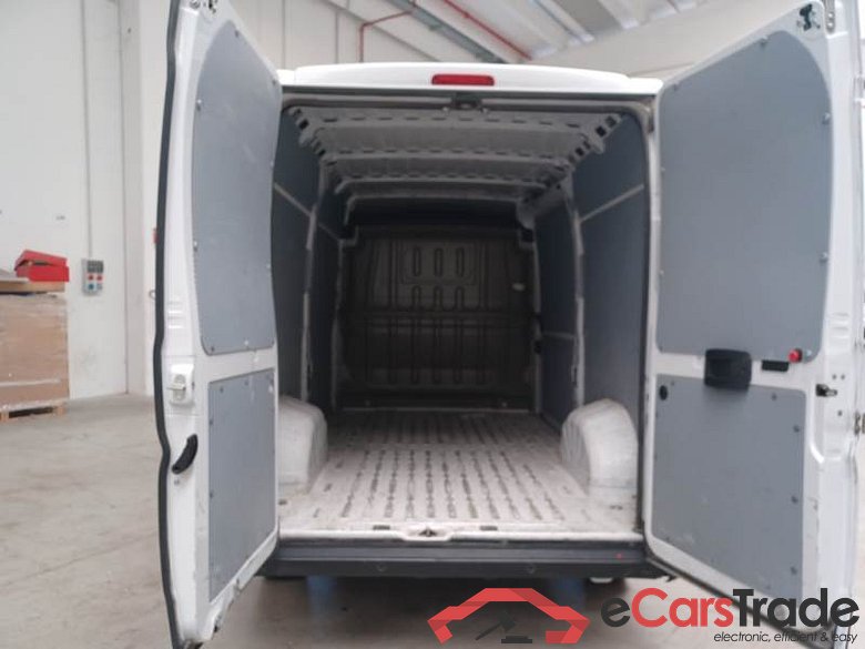 PEUGEOT BOXER / 2014 / 4P / FURGONE 333 L2H2 2.2 BLUEHDI 140CV SeS #5