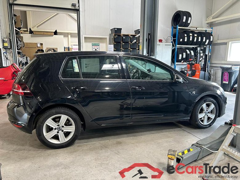 VOLKSWAGEN Golf VII Golf  Highline 1.6 TDI BlueMotion Technology 77 kW (105 ch) 5 vitesses manuel #6