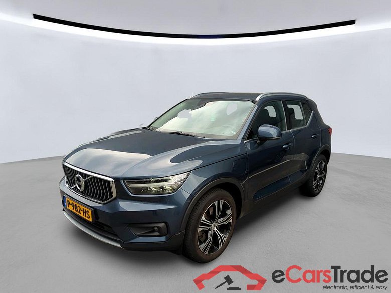 VOLVO XC40 155 kW #1