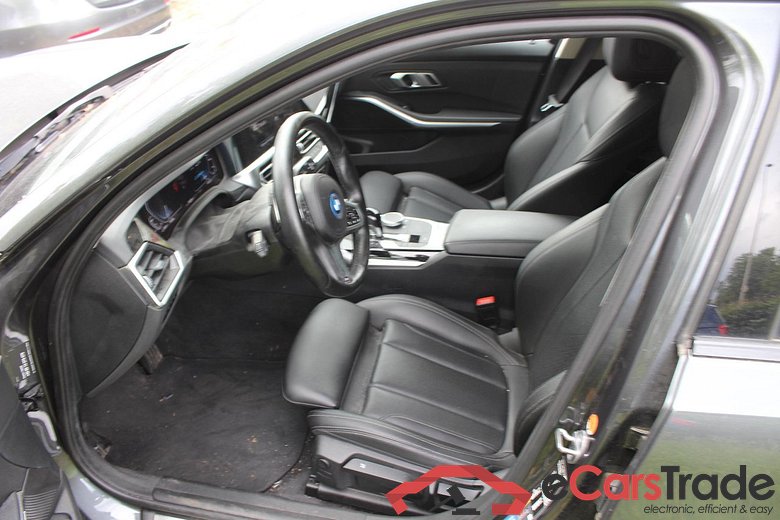 Baureihe 3 Touring 330 e Sport Line 2.0 185KW AT8 E6d #4
