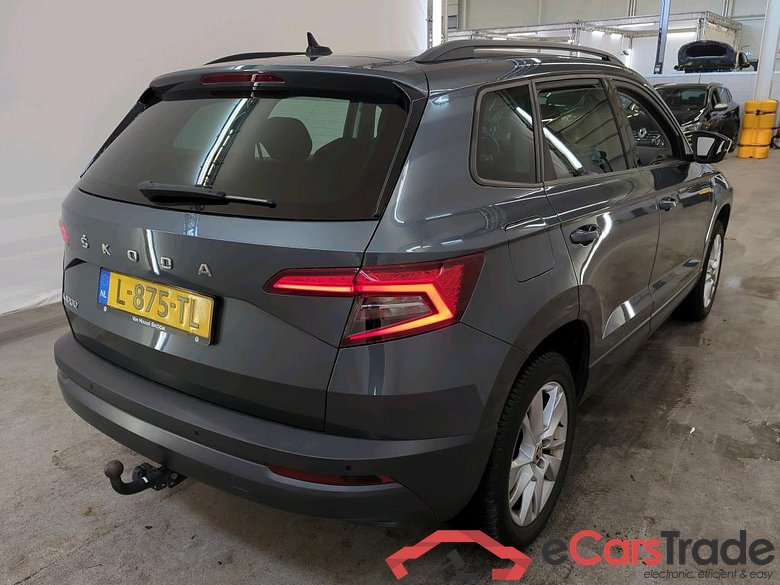 Skoda Karoq 1.0 TSI Greentech Business Edition 5d #2