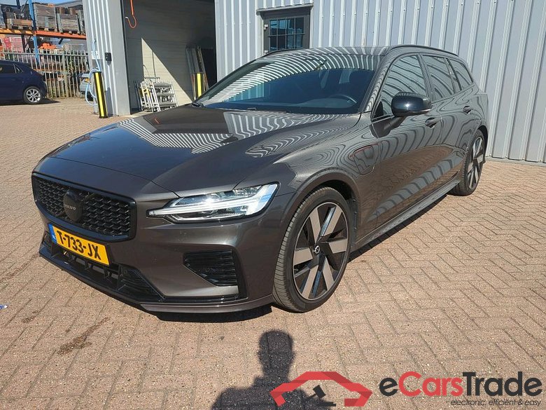 VOLVO V60 2.0 T6 AWD + Dark
