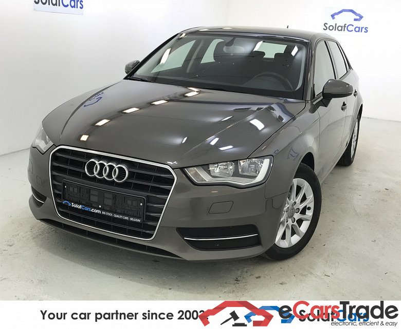 Audi A3 SB Attraction 1.6 TDi 110Hp Navi Klima PDC #1